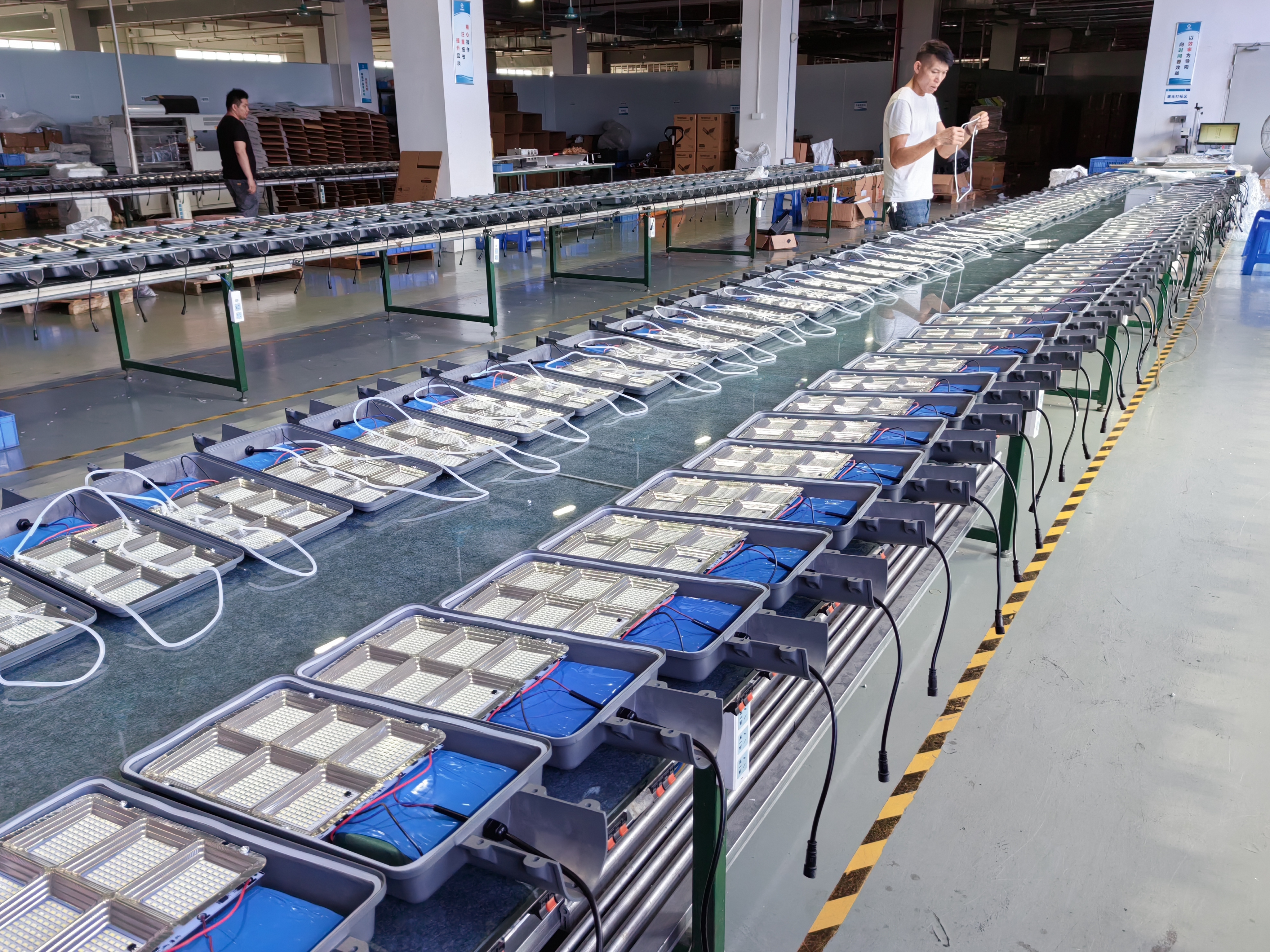 太陽(yáng)能路燈-榮耀(圖7)